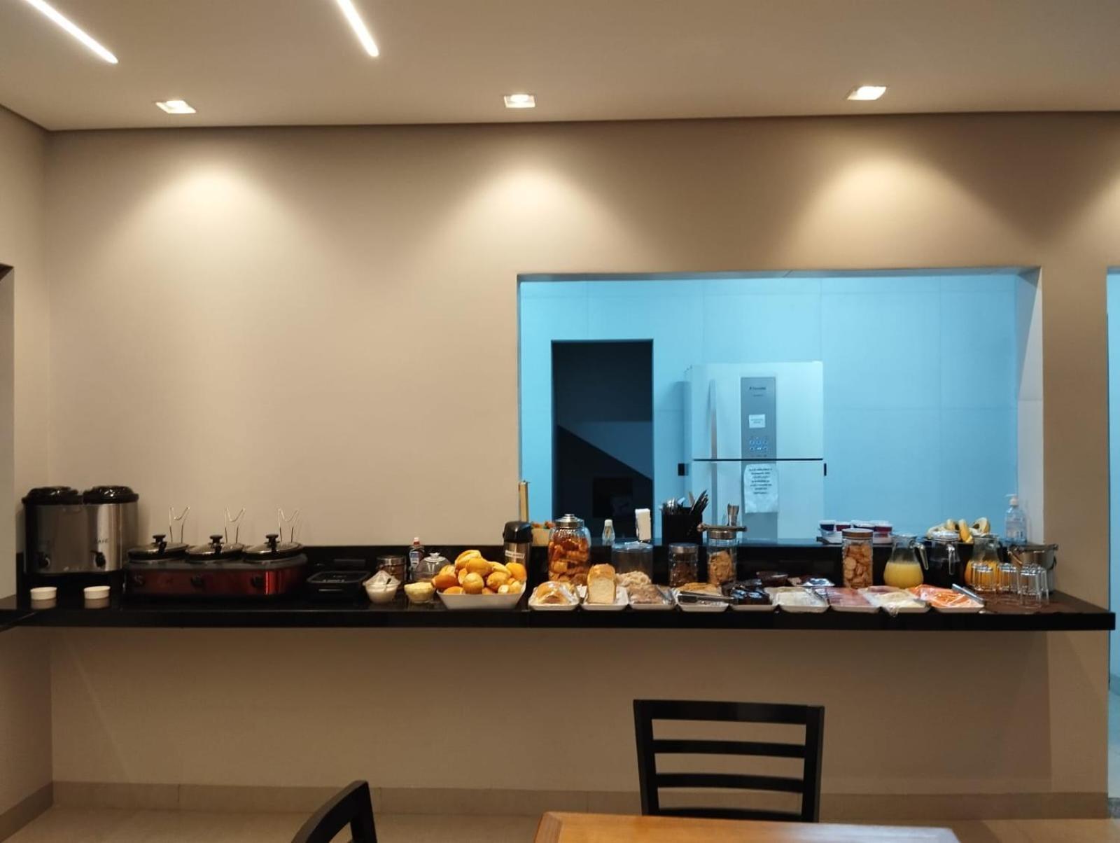 Hotel Maranhao Ourinhos Kültér fotó